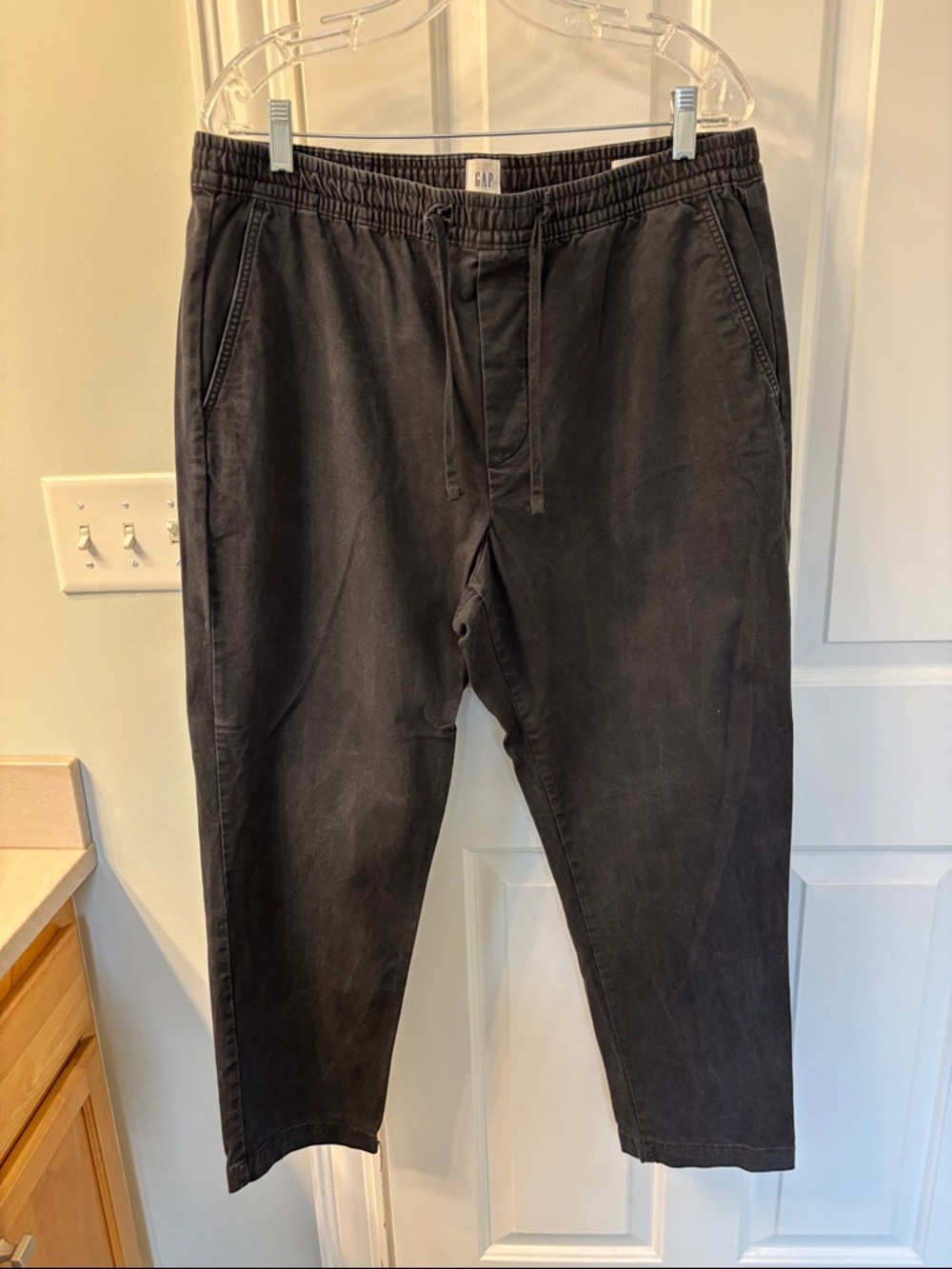 GAP Men’s Black Elastic Waist Chinos